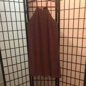 Chiffon sleeveless shirt top.